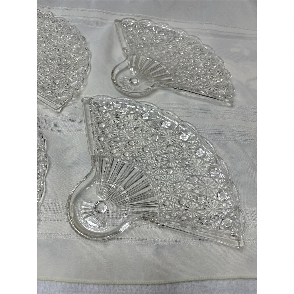 4 Vtg Fan Vanity Tray Dishes Daisy Button Pattern Anchor Hocking Party Christmas